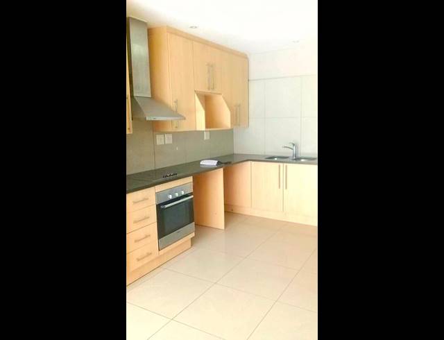 2 BEDROOM APARTMENT FOR SALE IN SANDTON CENTRAL